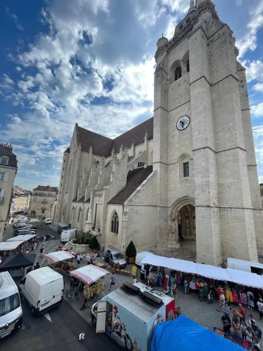 Apartmán « Au Coeur De Dole » Exteriér fotografie